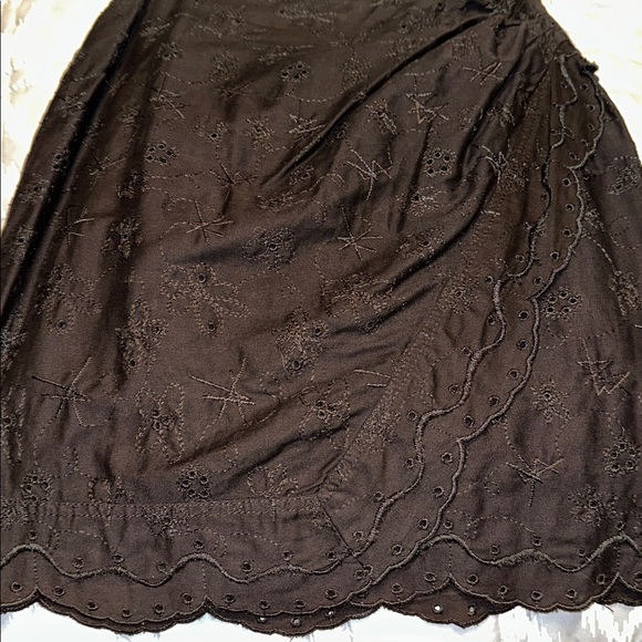 Chic Vintage Black Pencil Skirt - Picture 4 of 4